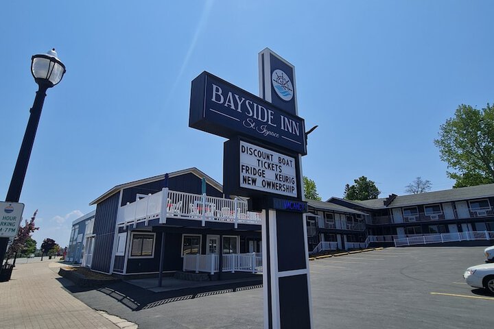 Bayside Inn of St. Ignace Michigan