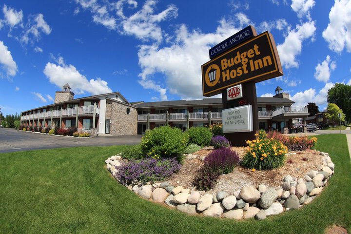 St. Ignace Budget Host Inn Hotel