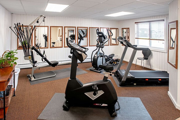 Menominee Michigan Hotel Fitness Center