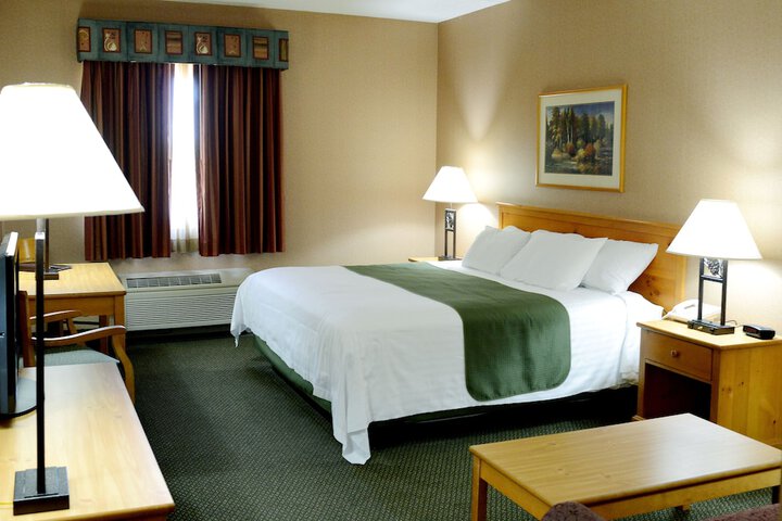 Kewadin Casino Hotel Room